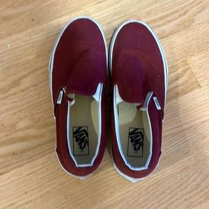 Maroon Vans woman’s 9.5/men’s 8.0